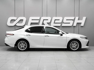 Седан Toyota Camry 2019 года, 2869000 рублей, Ростов-на-Дону