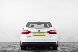 Седан Ford Focus 2012 года, 599000 рублей, Кемерово