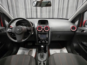 Хетчбэк Opel Corsa 2011 года, 679000 рублей, Красноярск