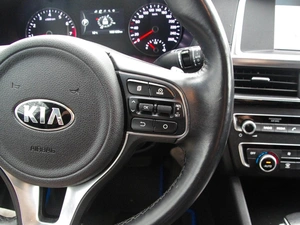 Седан Kia Optima 2018 года, 1849000 рублей, Владимир
