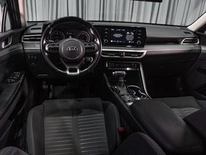 Седан Kia K5 2020 года, 2439000 рублей, Тюмень