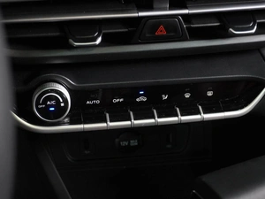 Седан Changan Eado Plus 2023 года, 1929000 рублей, Воронеж