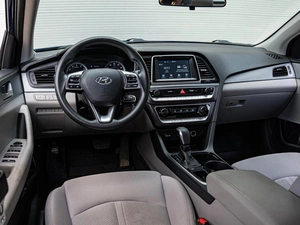 Седан Hyundai Sonata 2017 года, 1680000 рублей, Краснодар