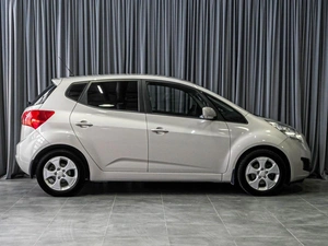 Минивэн Kia Venga 2011 года, 1049000 рублей, Тюмень