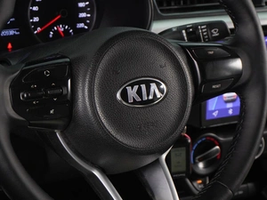 Седан Kia Rio 2018 года, 889000 рублей, Воронеж