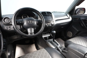 Внедорожник Toyota RAV4 2004 года, 839000 рублей, Новосибирск