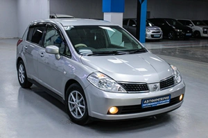 Седан Nissan Tiida 2005 года, 548000 рублей, Солонцы