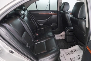 Седан Toyota Avensis 2008 года, 949000 рублей, Красноярск