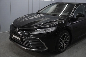 Седан Toyota Camry 2022 года, 2850000 рублей, Омск