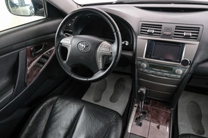 Седан Toyota Camry 2007 года, 1099000 рублей, Красноярск