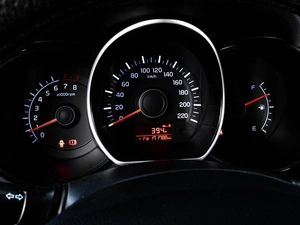 Седан Kia Rio 2015 года, 999000 рублей, Тюмень