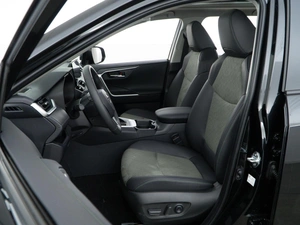 Внедорожник Toyota RAV4 2025 года, 4438888 рублей, Москва