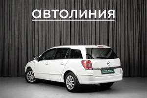 Универсал Opel Astra 2014 года, 695000 рублей, Красноярск