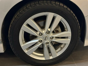 Хетчбэк Nissan Leaf 2019 года, 1897000 рублей, Красноярск