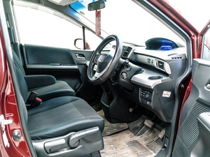 Минивэн Honda Freed 2014 года, 1050000 рублей, Красноярск