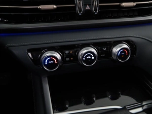 Внедорожник Changan CS95 2023 года, 2694444 рублей, Москва