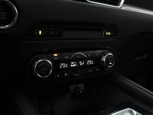 Внедорожник Mazda CX-5 2018 года, 2720000 рублей, Омск