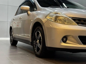 Седан Nissan Tiida 2009 года, 647000 рублей, Красноярск