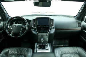 Внедорожник Toyota Land Cruiser 2017 года, 8345000 рублей, Красноярск