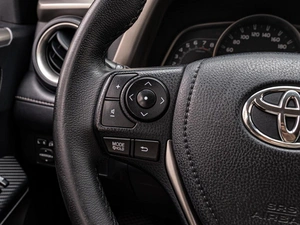 Внедорожник Toyota RAV4 2015 года, 1698000 рублей, Краснодар