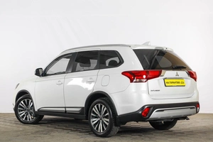 Внедорожник Mitsubishi Outlander 2020 года, 2359000 рублей, Тюмень