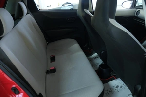 Хетчбэк Toyota Vitz 2011 года, 769000 рублей, Омск
