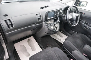 Минивэн Toyota Wish 2006 года, 789000 рублей, Красноярск