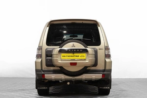 Внедорожник Mitsubishi Pajero 2006 года, 1699000 рублей, Барнаул