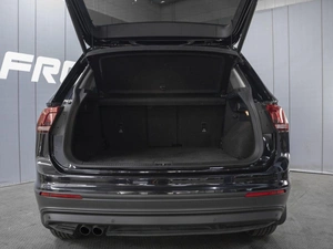 Внедорожник Volkswagen Tiguan 2020 года, 2600000 рублей, Омск