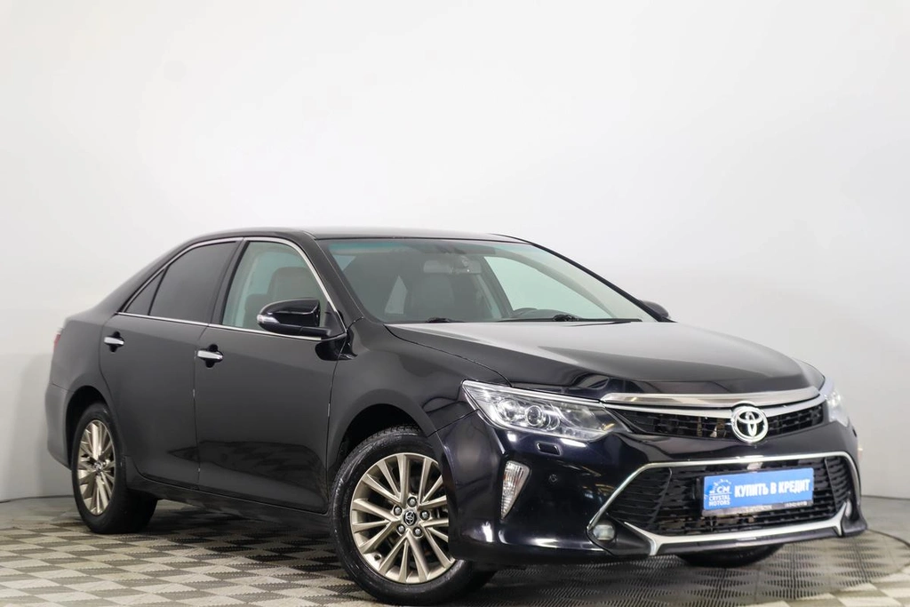 Седан Toyota Camry 2017 года, 2099000 рублей, Пермь