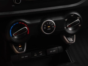 Седан Kia Rio 2018 года, 1179000 рублей, Тюмень