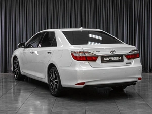 Седан Toyota Camry 2018 года, 2568000 рублей, Тюмень