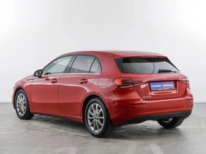 Хетчбэк Mercedes-benz A-класс 2018 года, 2248050 рублей, Москва
