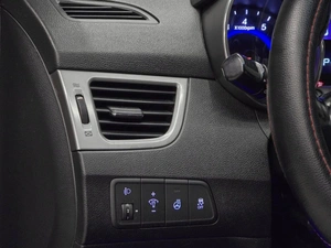 Седан Hyundai Elantra 2012 года, 1050000 рублей, Красноярск