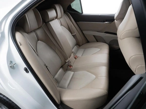 Седан Toyota Camry 2021 года, 2949000 рублей, Тюмень