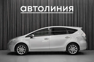 Универсал Toyota Prius Alpha 2011 года, 1100000 рублей, Красноярск