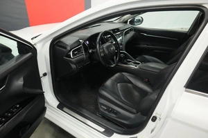 Седан Toyota Camry 2018 года, 2680000 рублей, Курск