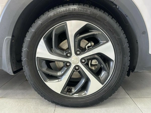 Внедорожник Hyundai Tucson 2016 года, 2340000 рублей, Красноярск