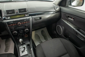 Седан Mazda 3 2007 года, 499000 рублей, Барнаул