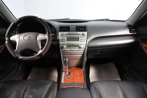 Седан Toyota Camry 2008 года, 1099000 рублей, Новосибирск
