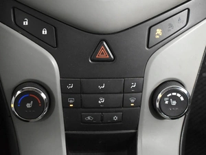 Седан Chevrolet Cruze 2012 года, 629900 рублей, Казань