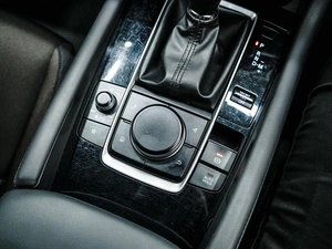 Хетчбэк Mazda Axela 2019 года, 1710000 рублей, Красноярск