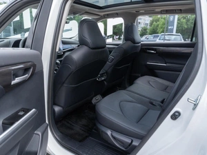 Внедорожник Toyota Highlander 2025 года, 5460000 рублей, Волгоград