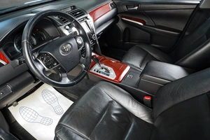 Седан Toyota Camry 2012 года, 1569000 рублей, Тюмень