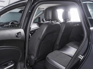 Хетчбэк Opel Astra 2011 года, 990000 рублей, Ростов-на-Дону