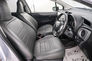 Хетчбэк Toyota Vitz 2013 года, 749000 рублей, Красноярск