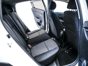 Хетчбэк Kia Rio X-Line 2019 года, 1370000 рублей, Красноярск