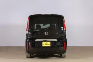 Минивэн Honda Stepwgn 2016 года, 1999000 рублей, Новосибирск