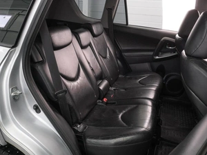 Внедорожник Toyota RAV4 2010 года, 1643000 рублей, Воронеж