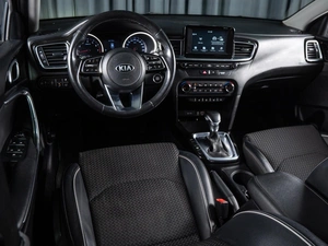 Универсал Kia Ceed 2019 года, 1840000 рублей, Волгоград